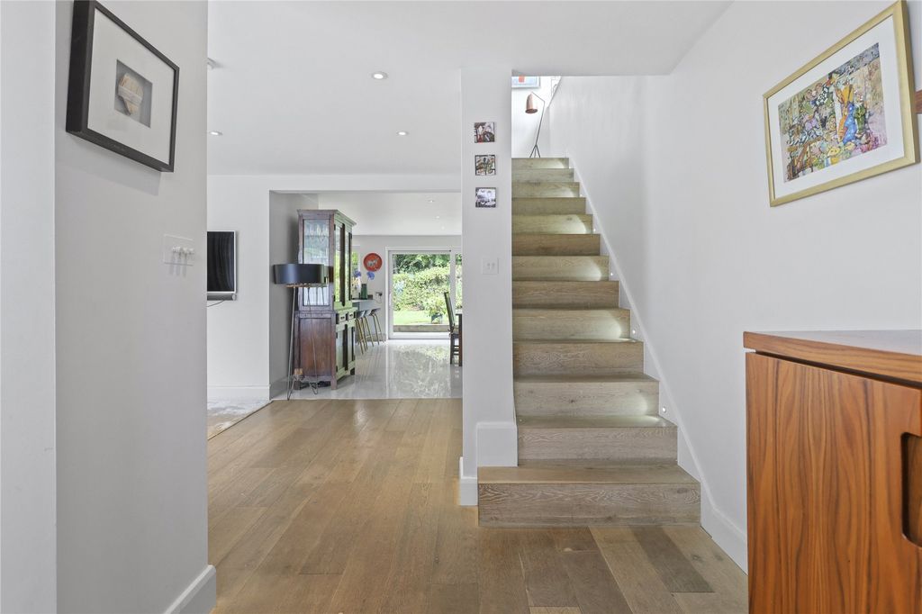 Property photo 2 of 20 Hallway