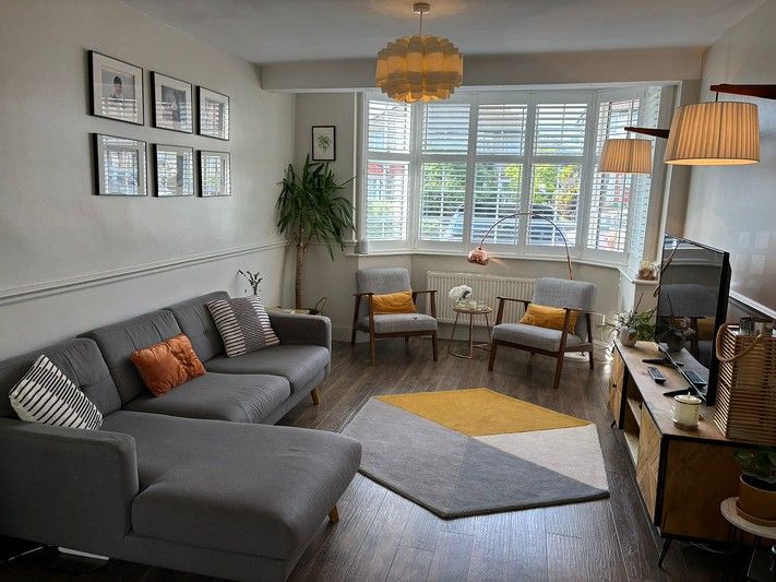 Property photo 3 of 14