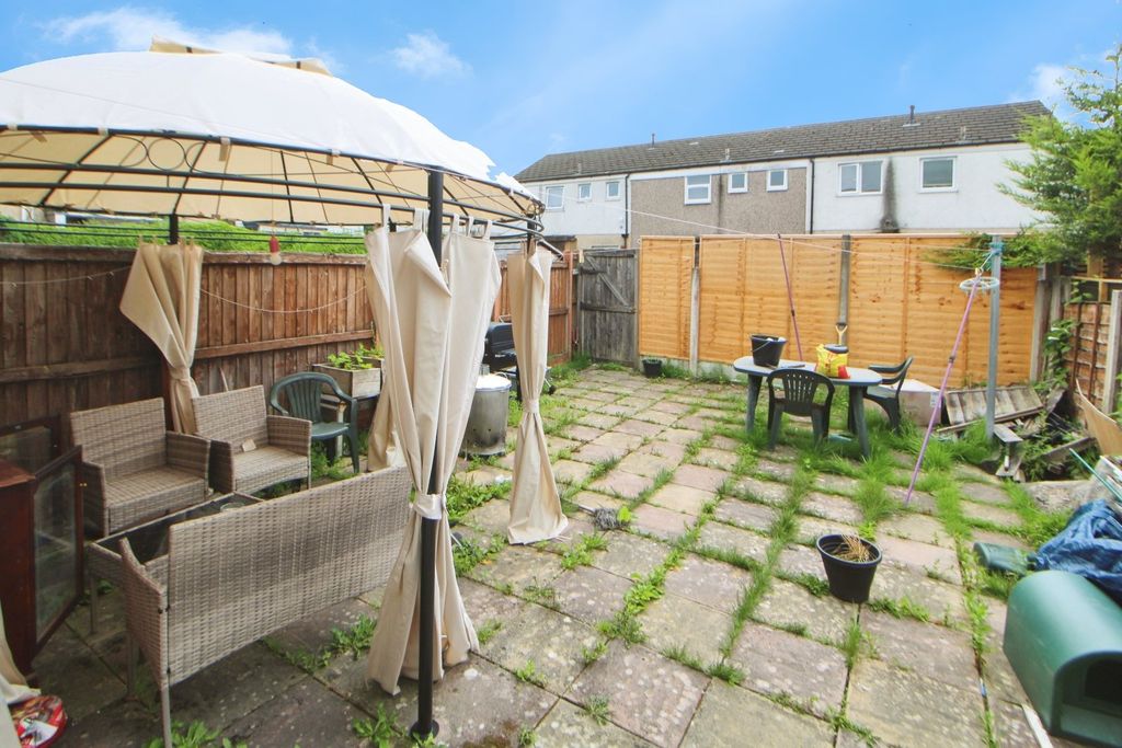 Property photo 3 of 6 Picture No. 04