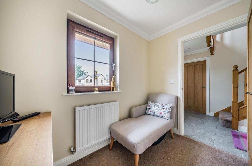 Property photo 3 of 22 1000000995.Jpg