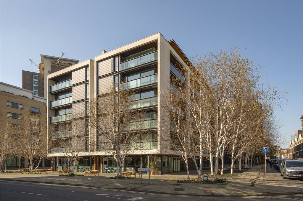 Property photo 1 of 10 External