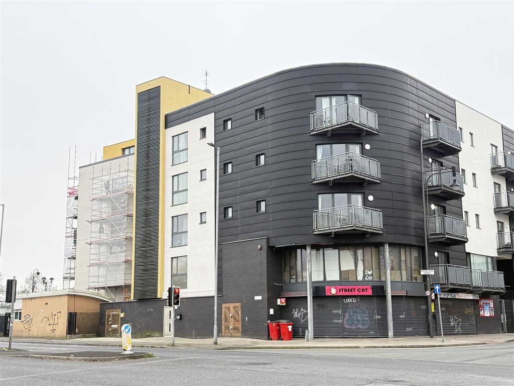 Property photo 2 of 15