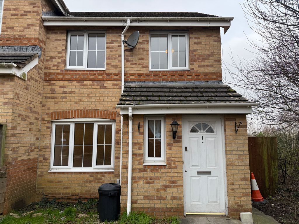 Property photo 1 of 9