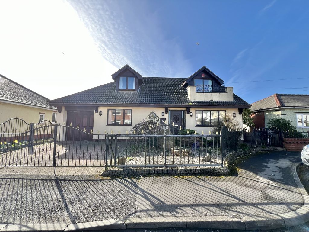 Property photo 1 of 21