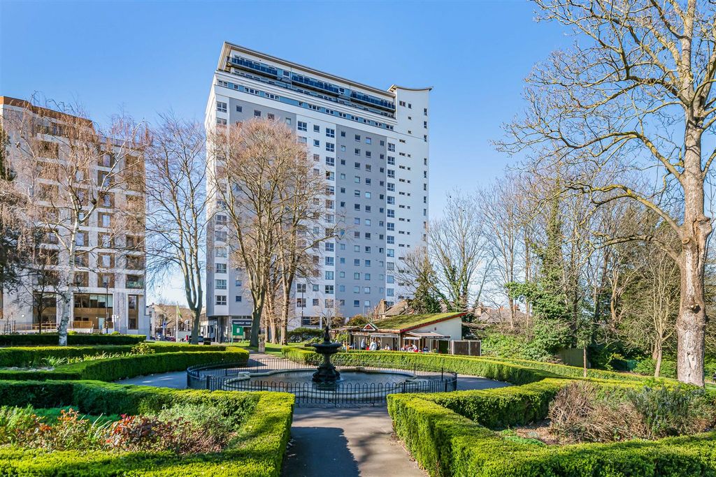 Property photo 1 of 19 6_75366.Jpg