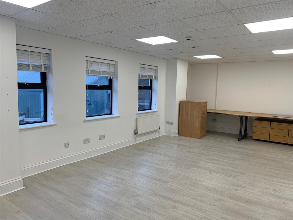 Property photo 3 of 8 Img_3600.Jpg