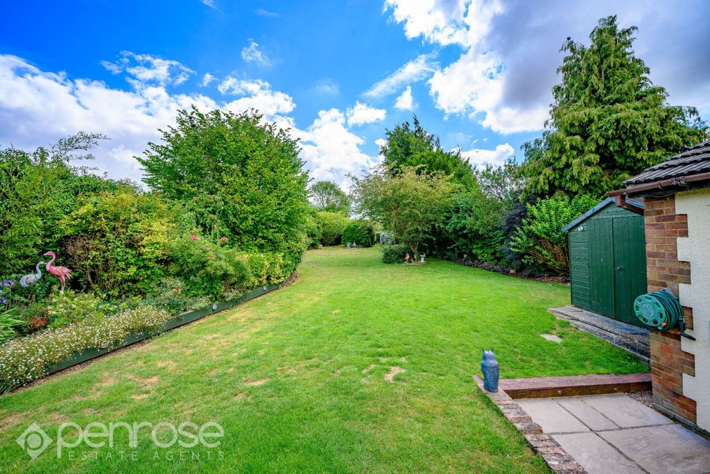 Property photo 3 of 21 4214564