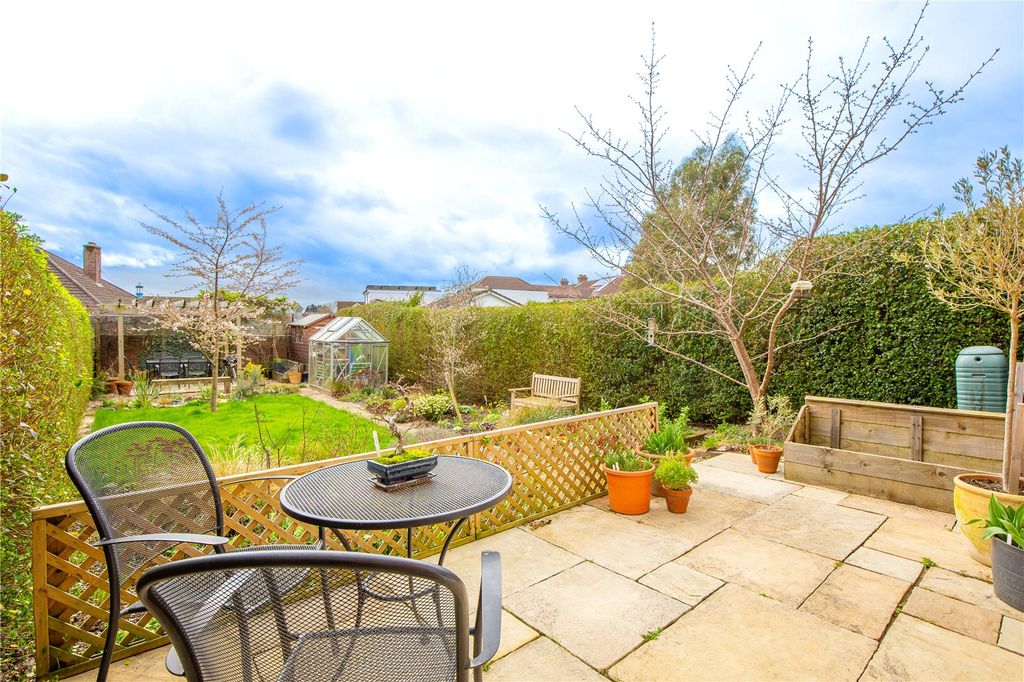 Property photo 1 of 23 Picture No. 12