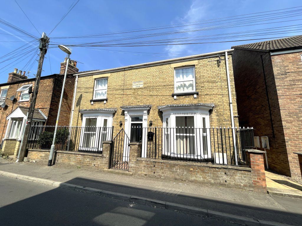 Property photo 1 of 34
