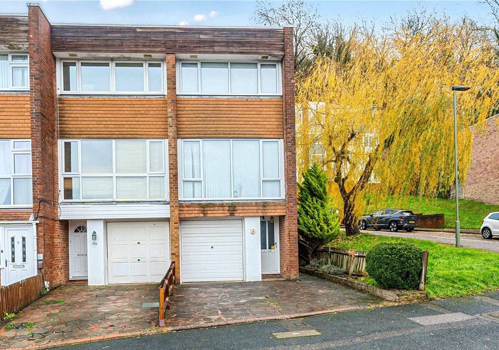 Property photo 1 of 19 Front