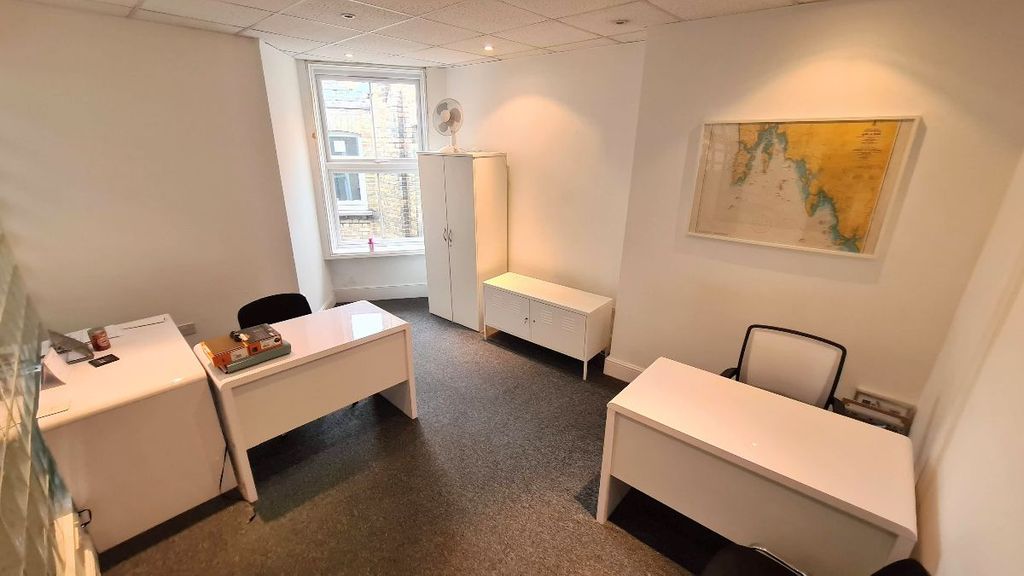 Property photo 2 of 5