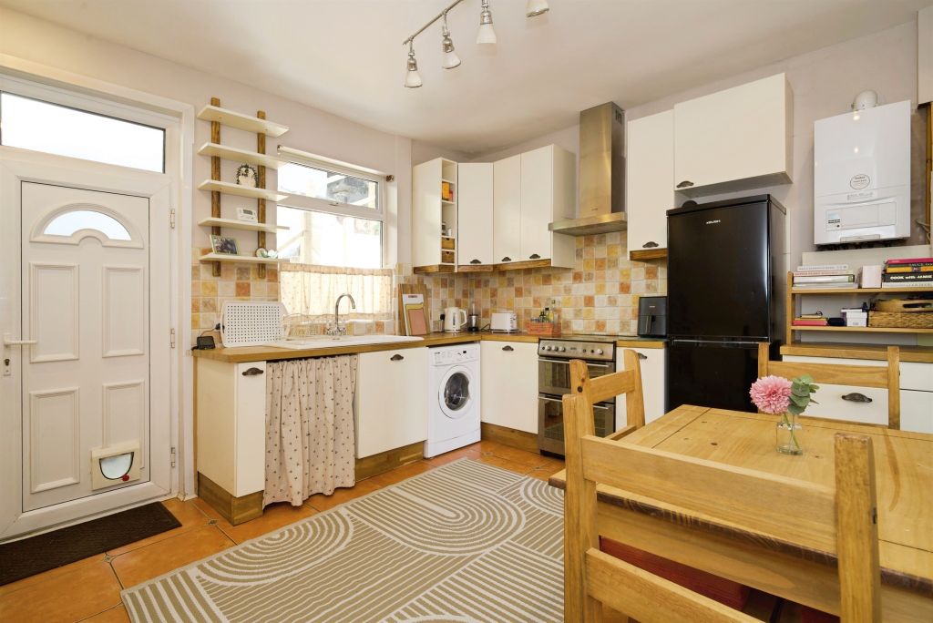 Property photo 3 of 14