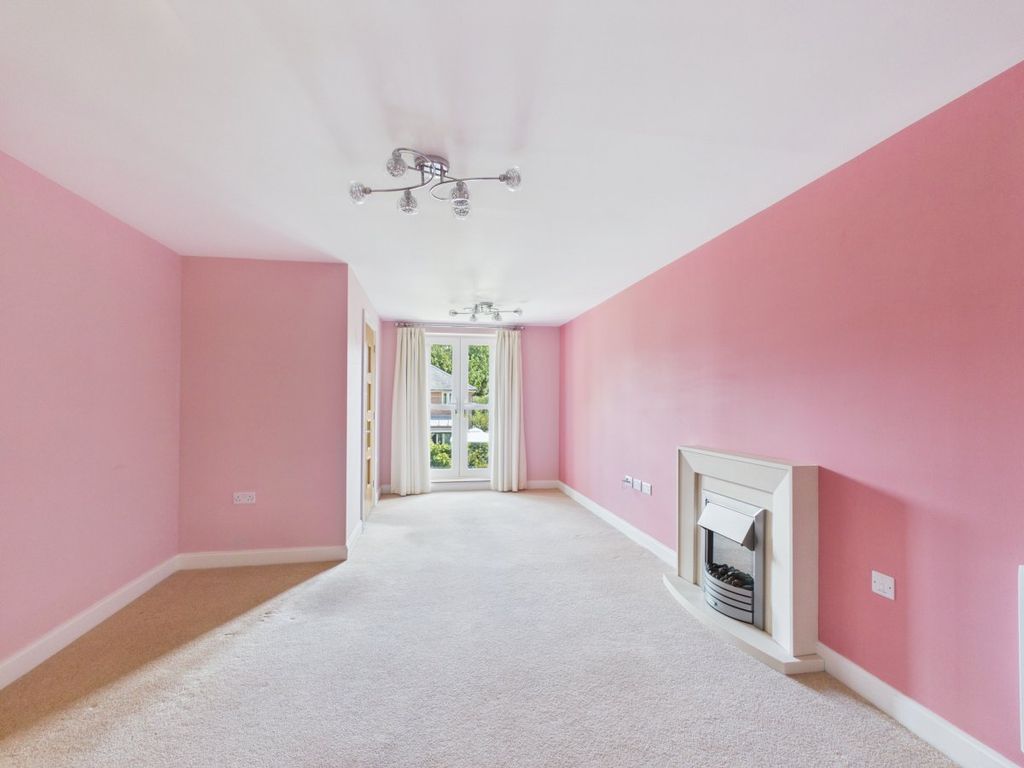 Property photo 3 of 8