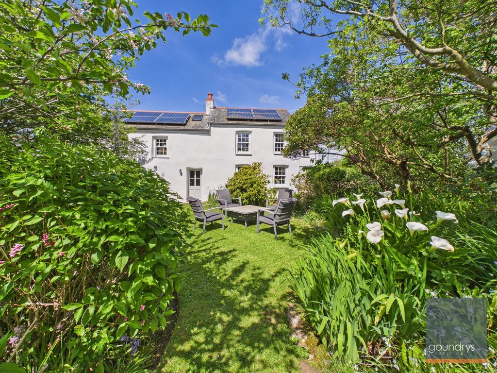 Property photo 3 of 38