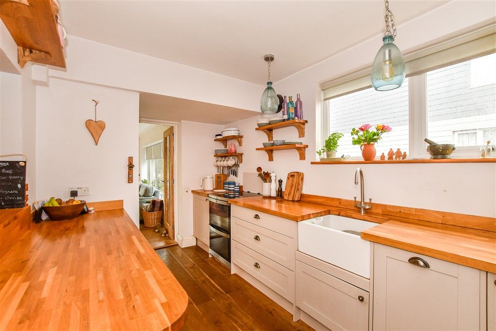 Property photo 2 of 13 Kitchen