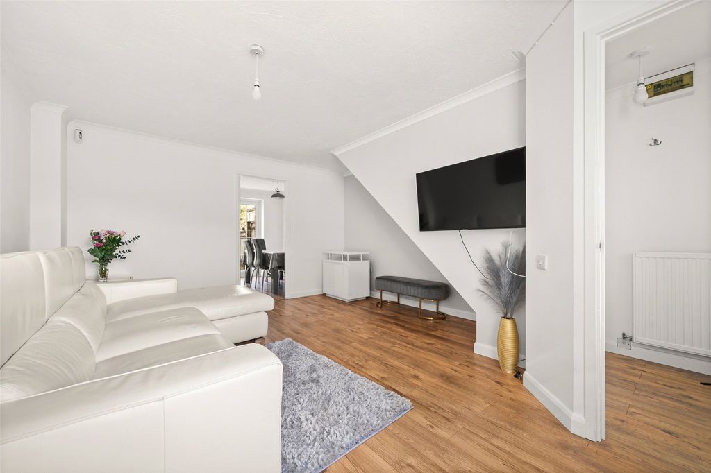 Property photo 2 of 17 Picture No. 10