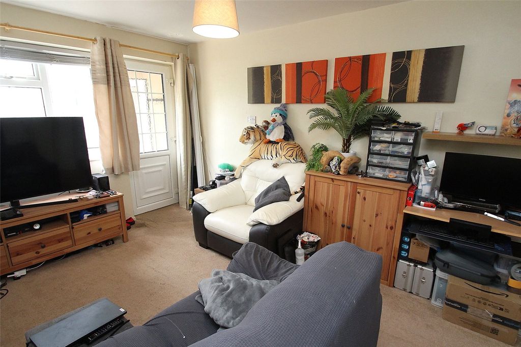 Property photo 2 of 10 Picture No. 07
