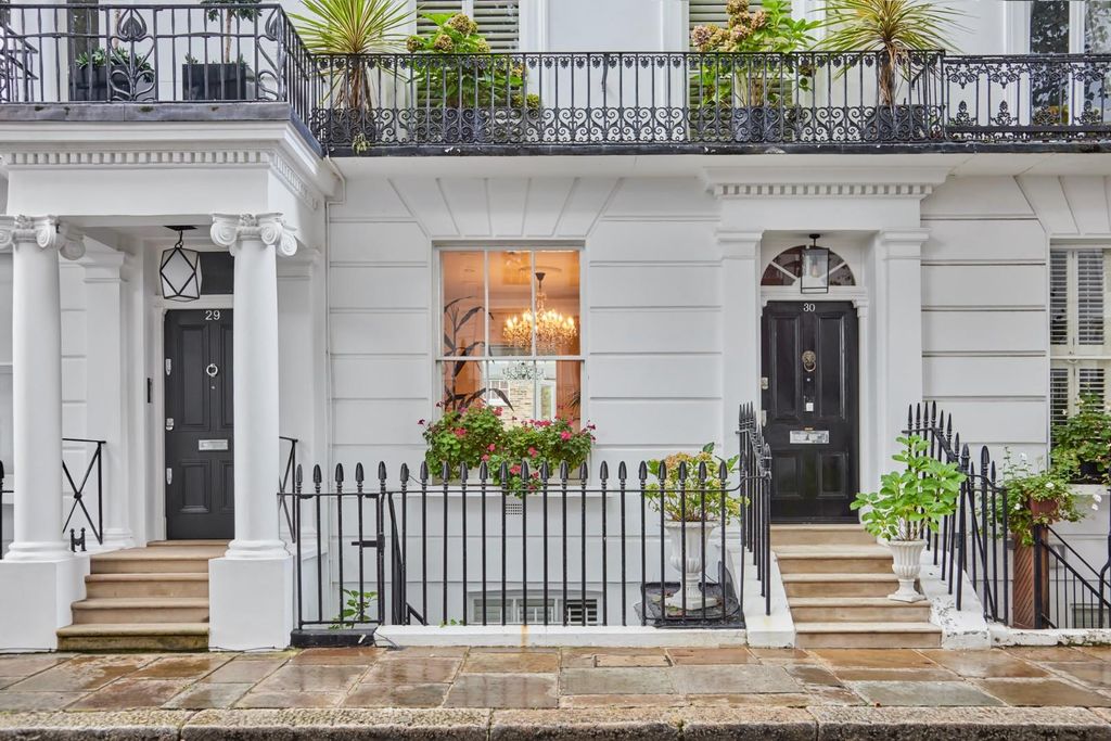 Property photo 1 of 13 Juliet-Murphy-Photography-Wellington-Sq-Web-4.Jpg