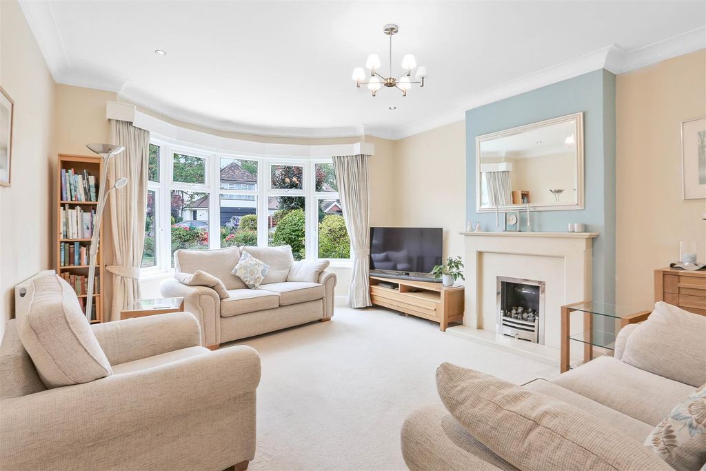 Property photo 2 of 27 1541413545 - 15.Jpg