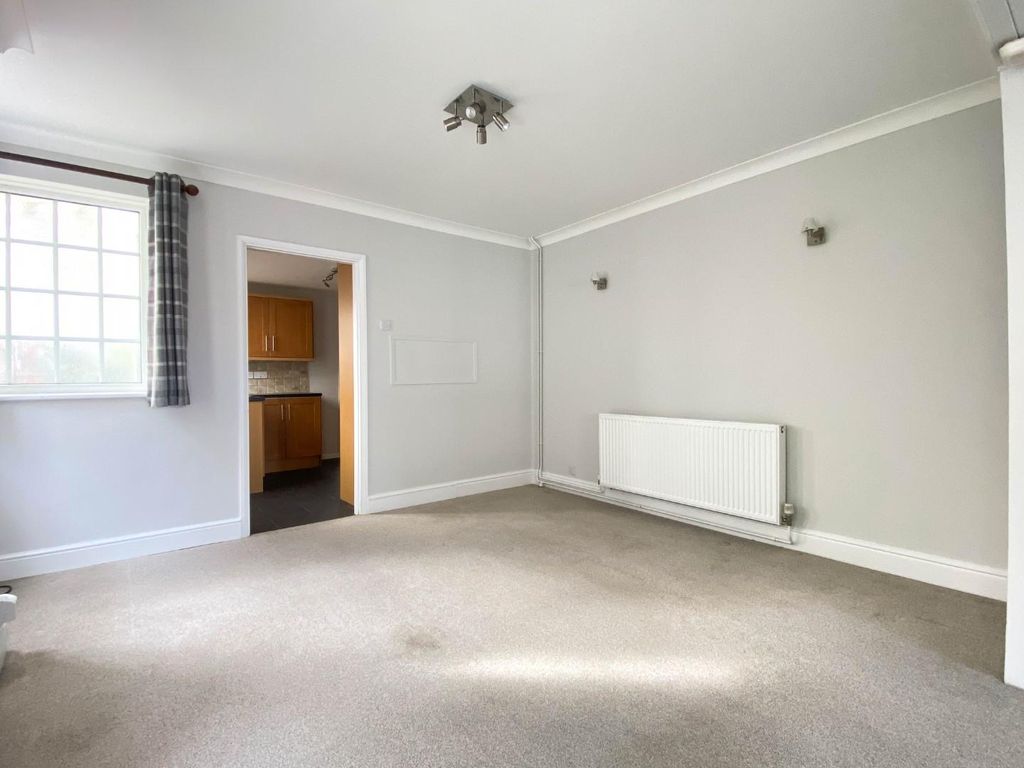 Property photo 3 of 27 Image00025.Jpg