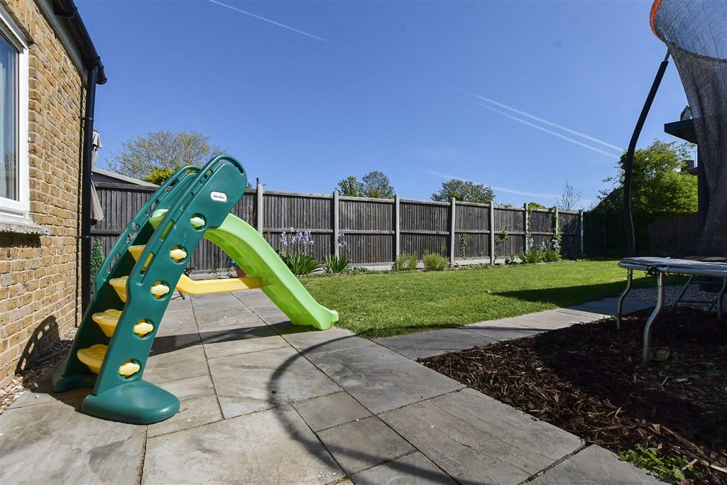 Property photo 2 of 12 Rear Garden