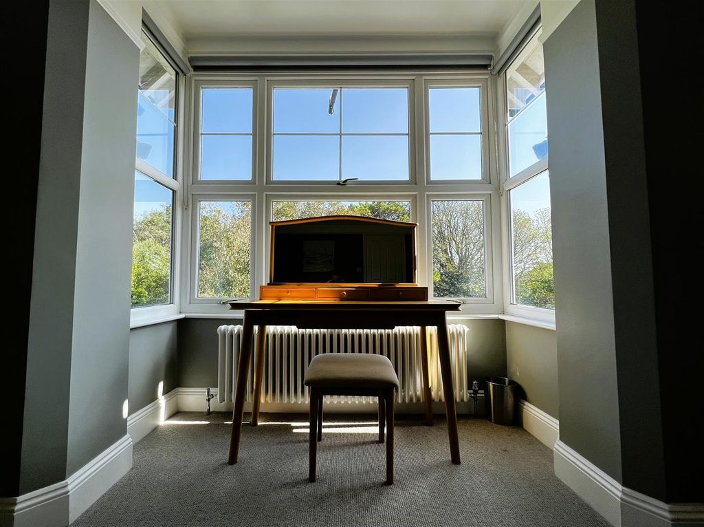 Additional image 12 of 4 bed property to rentSeven Sisters Road, St. Lawrence, Ventnor PO38