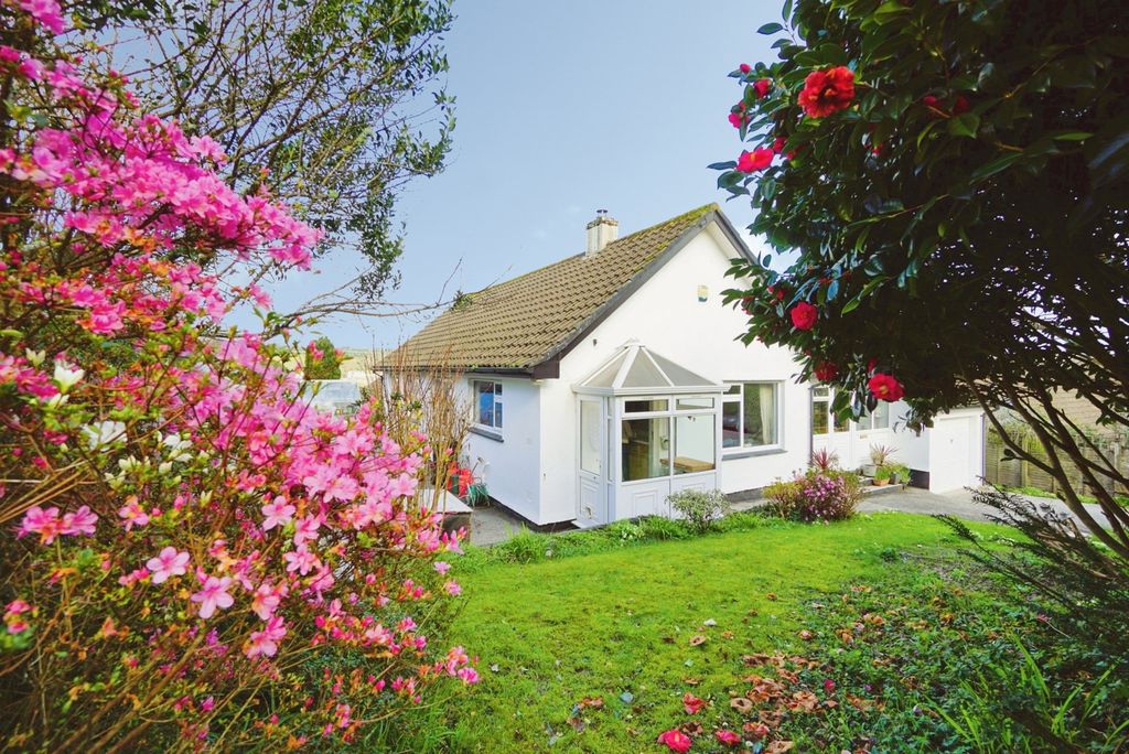 Property photo 1 of 18 Pbox-Img.Jpg