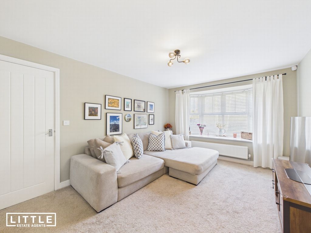 Property photo 2 of 43 Photo 10