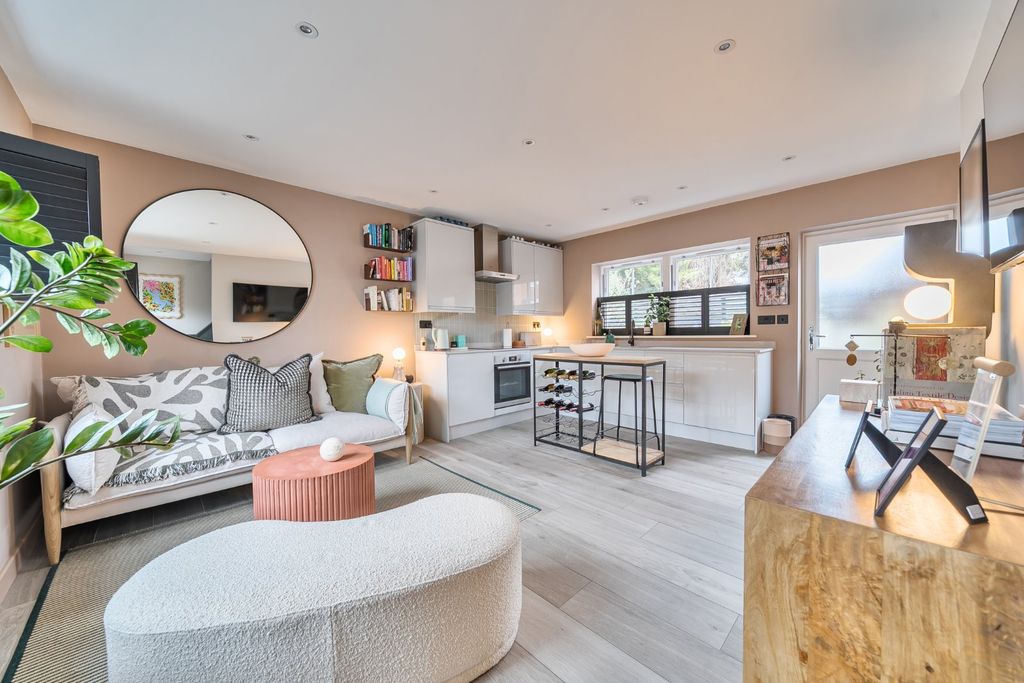 Property photo 2 of 22 Living Area