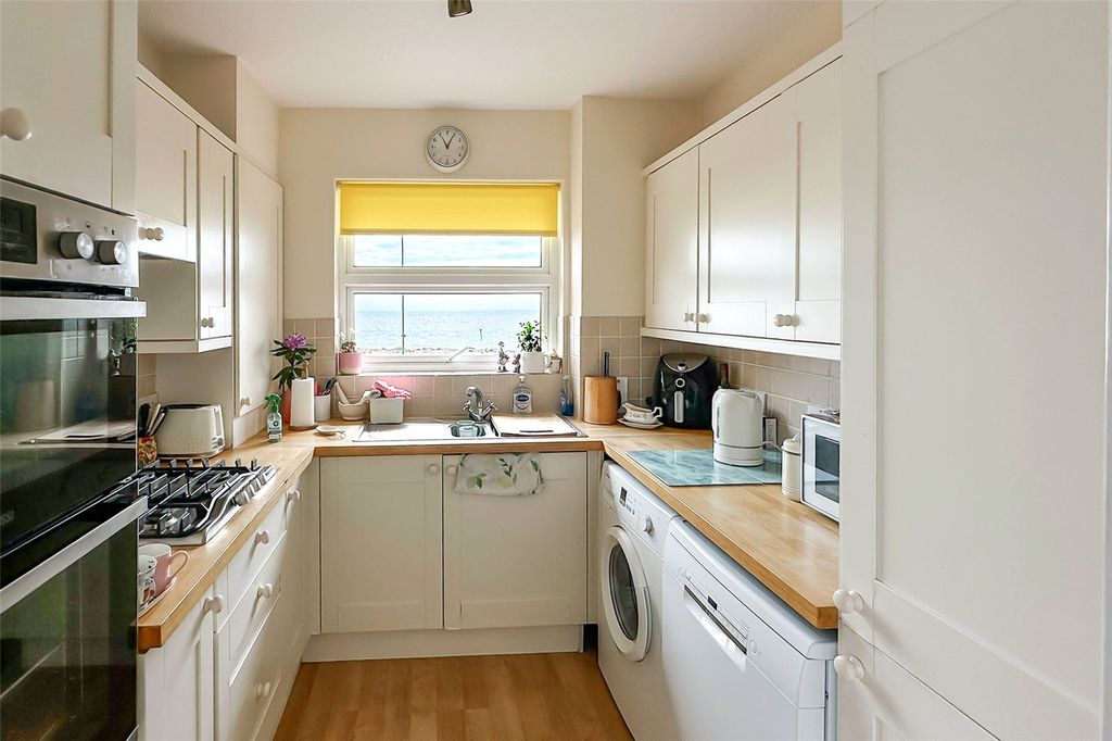 Property photo 3 of 19 Picture No. 10