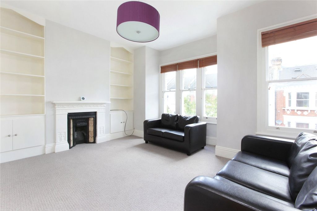 Property photo 3 of 9