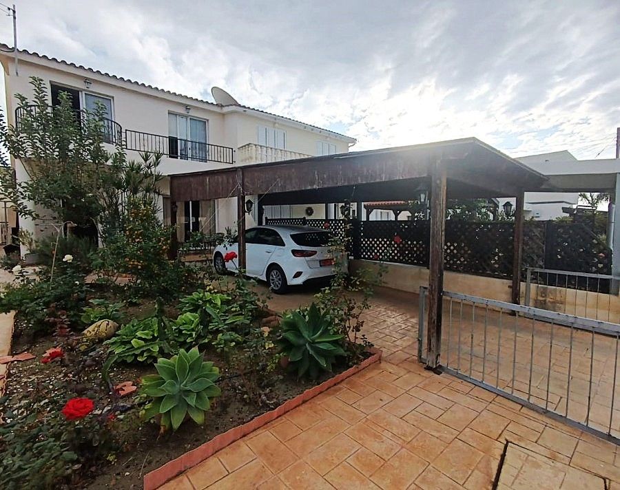 Property photo 1 of 25