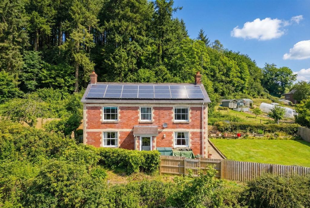 Property photo 1 of 25