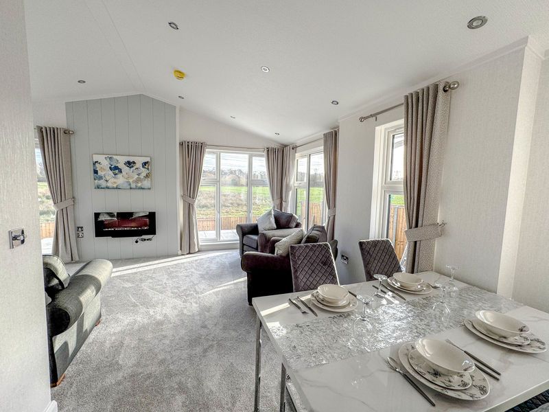 Property photo 3 of 8 Photo 2