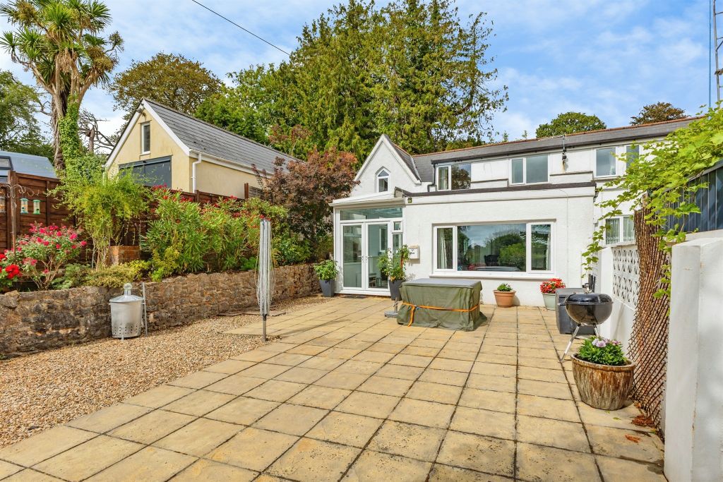 Property photo 1 of 21