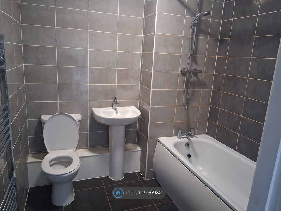 Property photo 3 of 4