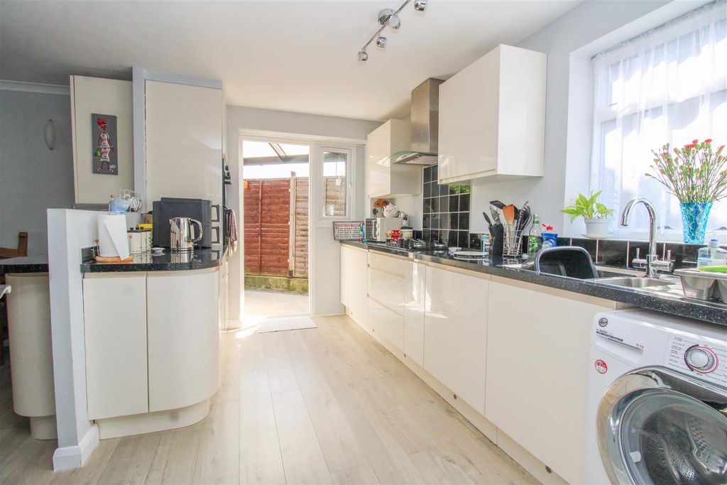 Property photo 3 of 22 Img_0144.Jpg