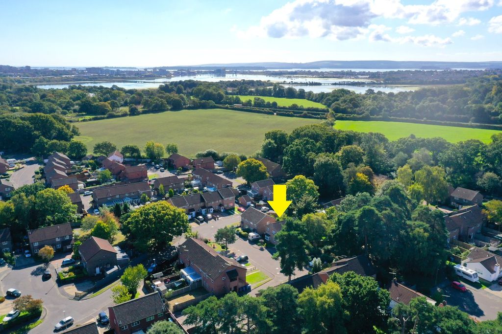 Property photo 2 of 38