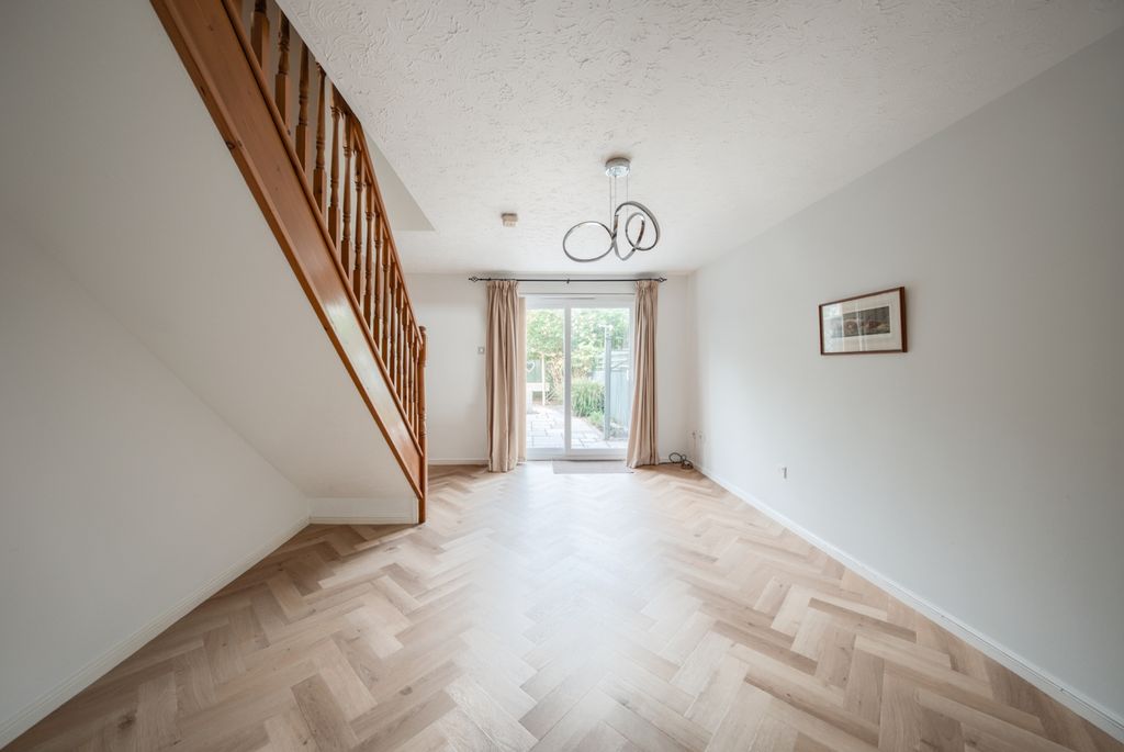 Property photo 3 of 10 Xt5A0830-Hdr(3)