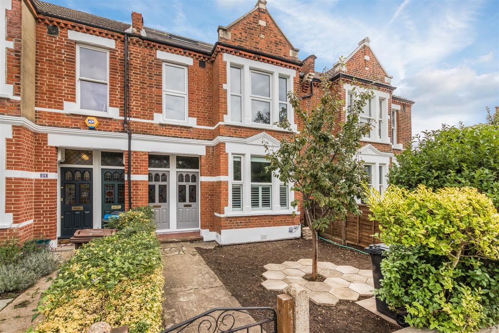 Property photo 1 of 12