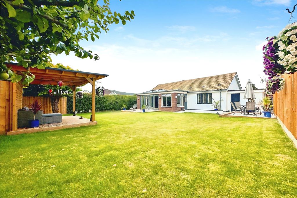 Property photo 1 of 22 Picture No. 74