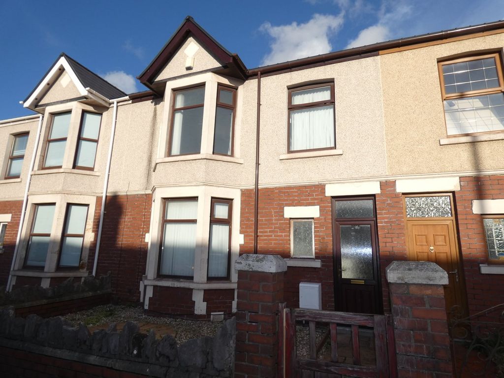 Property photo 2 of 31