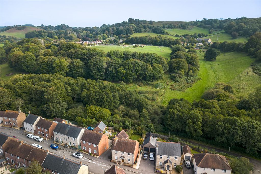 Property photo 2 of 20 Drone 5.Jpg