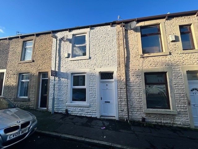 Property photo 1 of 5