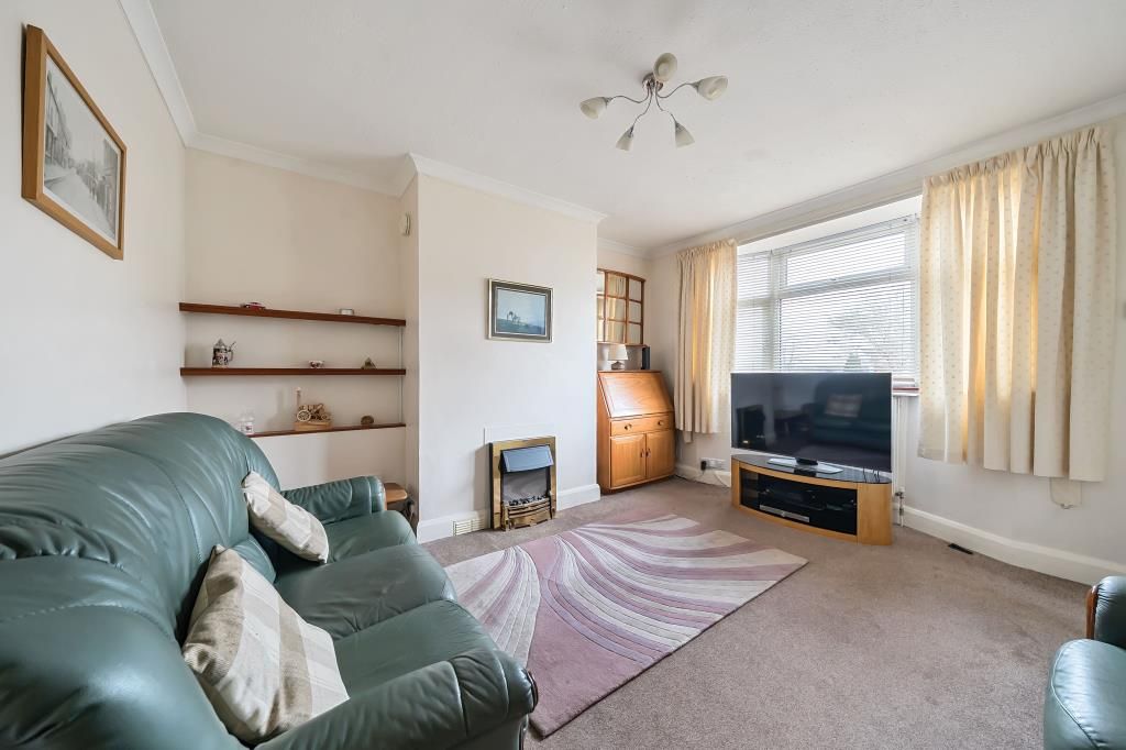 Property photo 3 of 19 Living Room