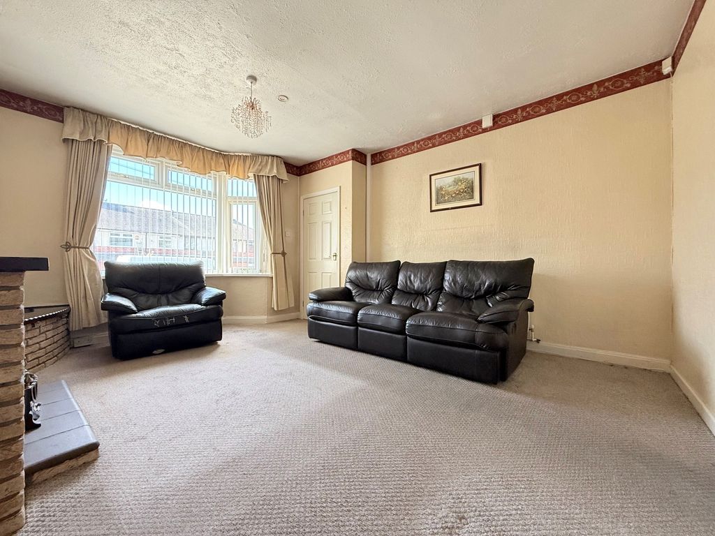 Property photo 3 of 24