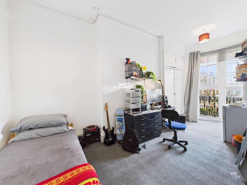 Property photo 1 of 9 Photo 9