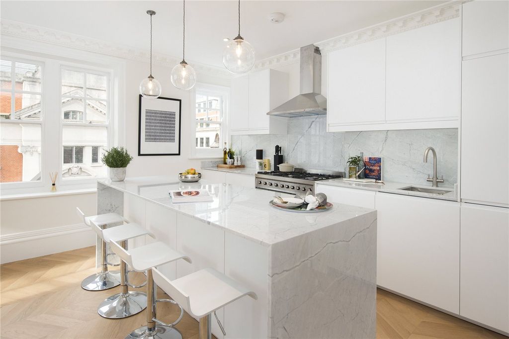 Property photo 1 of 9 A085i00000L941Zaar_Lgo220379_12.Jpg