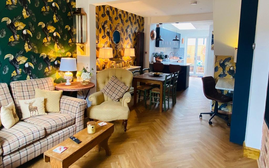 Property photo 2 of 14