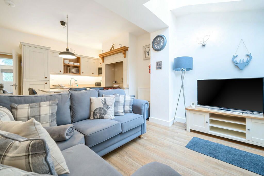 Property photo 2 of 22